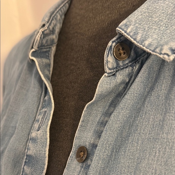 George Chambray Denim Shirt. Light weight. Size L. - Picture 7 of 12